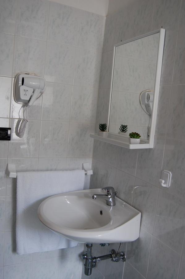 Hotel Flores Riccione Eksteriør billede