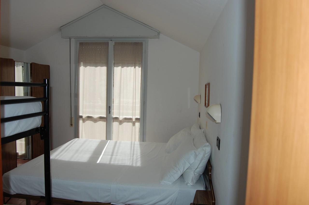 Hotel Flores Riccione Eksteriør billede